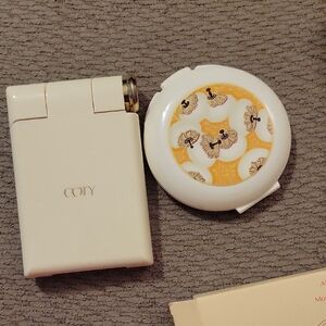 Coty Compact and Case Set